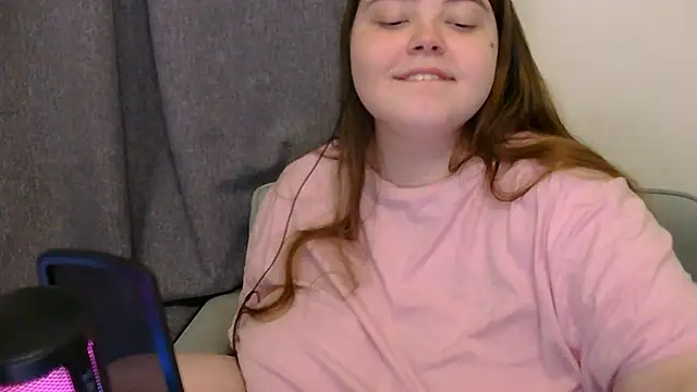 brattyprincessemma online show from 11-21-25, 05:00