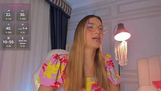 Doll Isa  online show from 09-17-25, 07:15