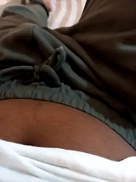 Mahiya0 online show from 10-31-25, 02:18