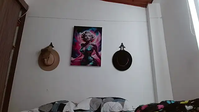 Snapshot of Crystal_Star_ chatting on 03-07-26, 12:57 Crystal Star online show from 03-07-26, 12:57