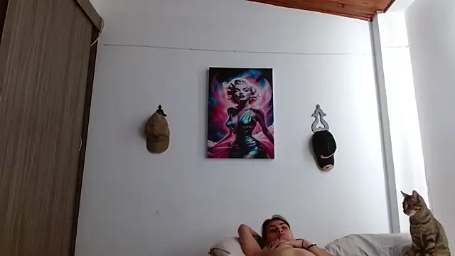 Snapshot of Crystal_Star_ chatting on 04-14-26, 02:45 Crystal Star online show from 04-14-26, 02:45