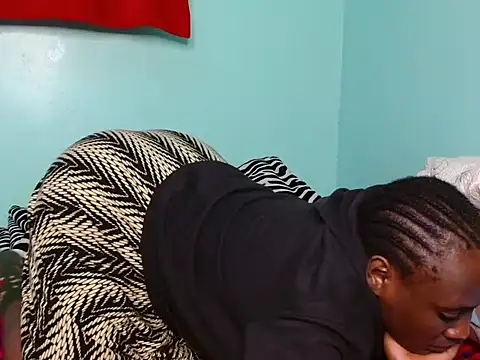 Snapshot of Alexxa_ebony chatting on 06-05-26, 02:01 Alexxa ebony online show from 06-05-26, 02:01