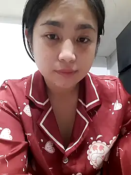 Minn-cute online show from 10-06-25, 02:20