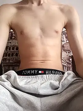 Snapshot of Avtodig chatting on 09-27-25, 11:04 Avtodig online show from 09-27-25, 11:04