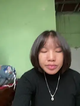 QueenLink online show from 10-30-25, 04:58