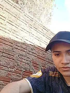 Snapshot of novinho_safado__ chatting on 06-16-26, 05:15 novinho safado online show from 06-16-26, 05:15