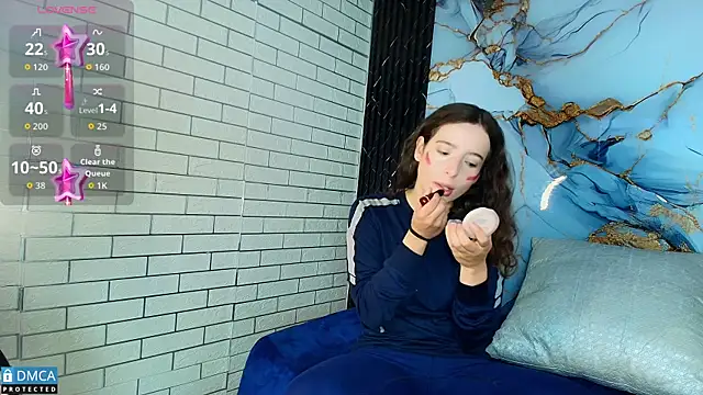 nena cupcake  online show from 09-16-25, 11:22