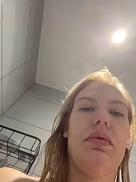 Snapshot of Chloemillerrxx chatting on 09-17-25, 03:24 Chloemillerrxx online show from 09-17-25, 03:24