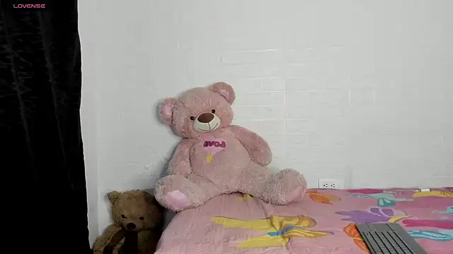 Snapshot of HaileyDuke chatting on 07-12-26, 03:52 HaileyDuke online show from 07-12-26, 03:52
