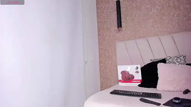 Snapshot of Amaranta_carey chatting on 04-16-26, 12:55 Amaranta carey online show from 04-16-26, 12:55