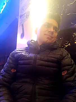 Ffeenniizz online show from 04-13-26, 07:03