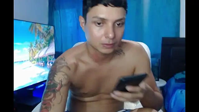 Snapshot of Elian_jankson chatting on 10-18-25, 10:32 Elian jankson online show from 10-18-25, 10:32