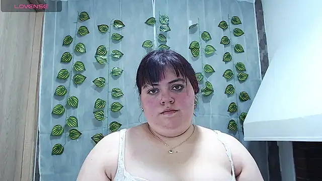 anishasanchezcm101 online show from 10-27-25, 03:10