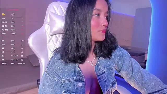 HannahMontgomery online show from 02-09-26, 04:44