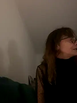 Chris06d22xh online show from 10-23-25, 07:23