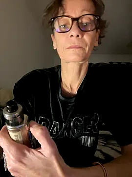 Chris06d22xh online show from 11-16-25, 07:30