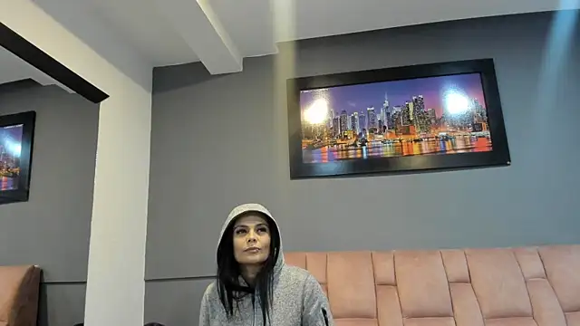 Snapshot of CharlotteCottin chatting on 07-10-26, 11:13 CharlotteCottin online show from 07-10-26, 11:13