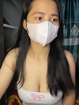 Snapshot of Hana-44 chatting on 01-18-26, 01:31 Hana-44 online show from 01-18-26, 01:31