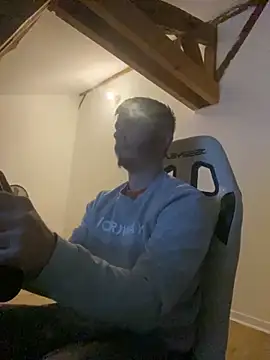 coupleamateurfun23 online show from 12-04-25, 08:06