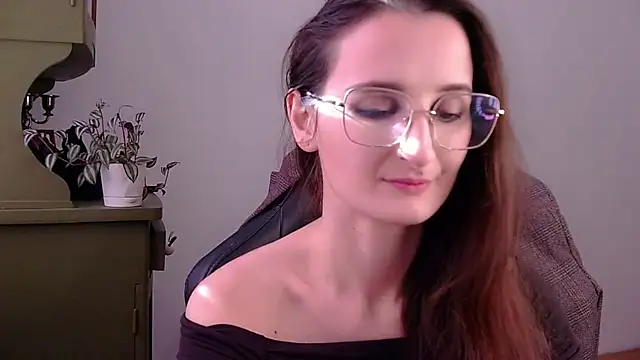 Nova Mystic online show from 10-20-25, 10:38