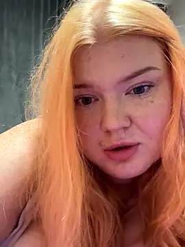 Snapshot of _Adele_Moor_ chatting on 10-07-25, 06:05  Adele Moor  online show from 10-07-25, 06:05