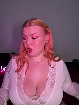 Snapshot of _Adele_Moor_ chatting on 10-14-25, 06:09  Adele Moor  online show from 10-14-25, 06:09