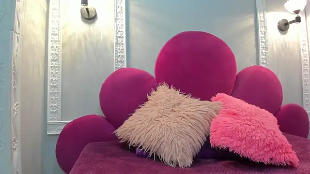 Saammy 17 online show from 10-25-25, 08:25