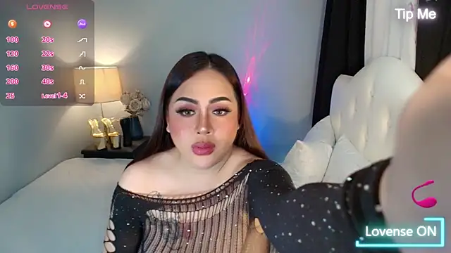 Unforgettable Maria online show from 10-27-25, 04:27