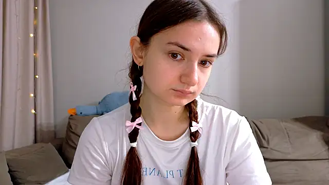 Lelia Vibe online show from 11-10-25, 03:05