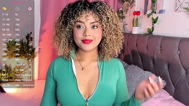 isajonnes18 online show from 12-22-25, 09:56