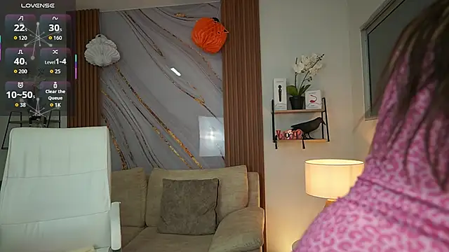 MilaCrave online show from 10-29-25, 11:34