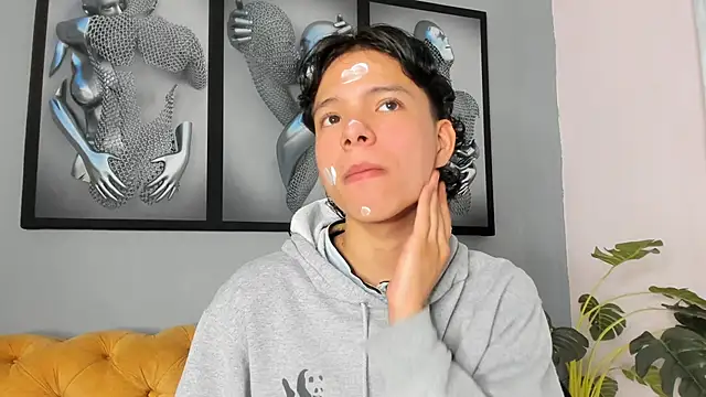 camillo virgil online show from 11-24-25, 11:10