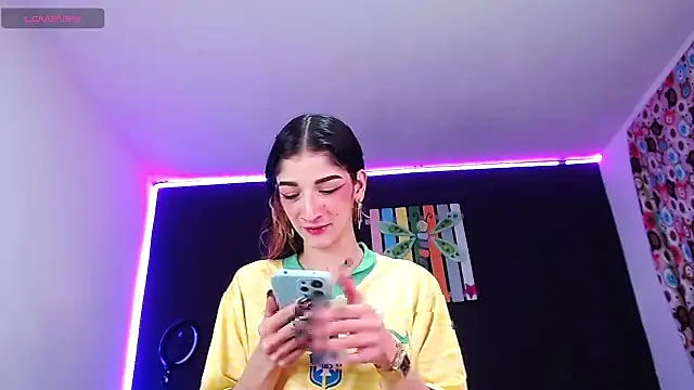 ingrid zese  online show from 10-09-25, 02:59