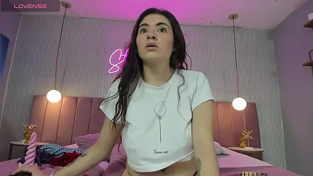 HANNA BASTIAN VC online show from 11-22-25, 02:21