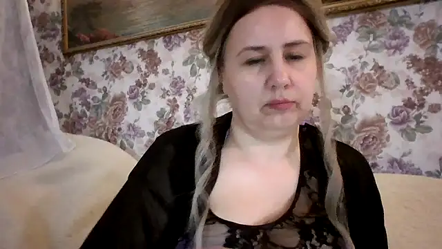 Snapshot of LustyyX chatting on 04-22-26, 04:08 LustyyX online show from 04-22-26, 04:08