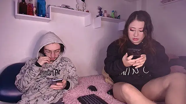 annyharriis online show from 12-15-25, 07:29