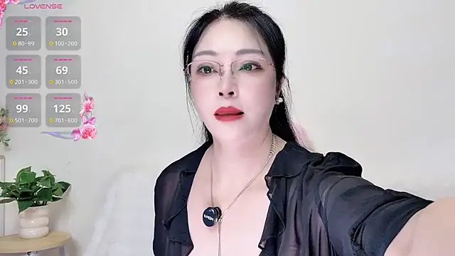 Hua Hua 0 online show from 09-09-25, 08:25