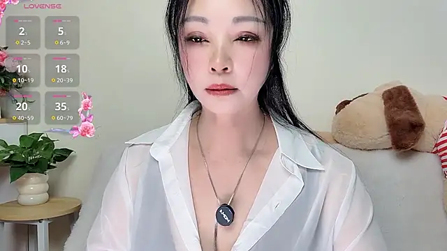 Hua Hua 0 online show from 09-24-25, 01:31