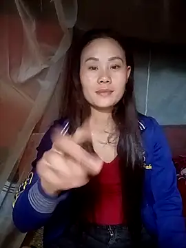 Snapshot of Ruaiuoi chatting on 02-21-26, 12:50 Ruaiuoi online show from 02-21-26, 12:50