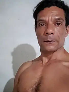 Snapshot of PAROQUI chatting on 06-28-26, 12:05 PAROQUI online show from 06-28-26, 12:05