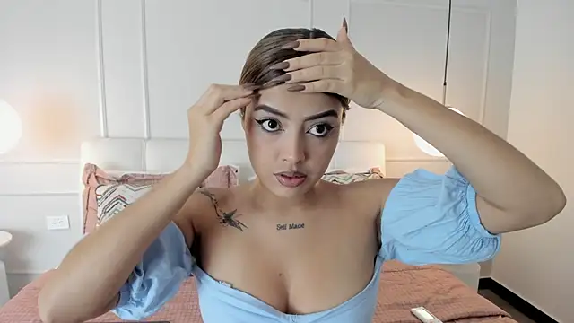 Snapshot of ArianaSilva_ chatting on 11-03-25, 11:44 ArianaSilva online show from 11-03-25, 11:44