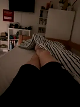 Aaron 24  online show from 12-23-25, 05:16