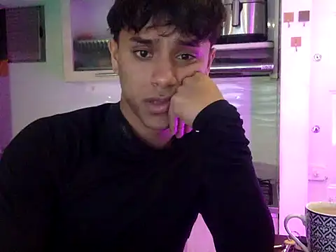 Snapshot of ZYZZ1312 chatting on 01-07-26, 07:38 ZYZZ1312 online show from 01-07-26, 07:38