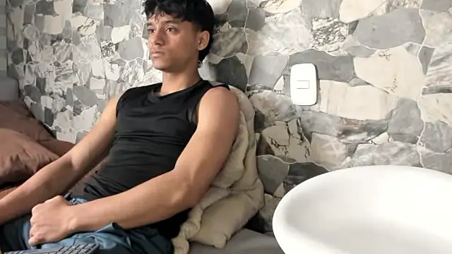 Snapshot of ZYZZ1312 chatting on 02-07-26, 04:16 ZYZZ1312 online show from 02-07-26, 04:16