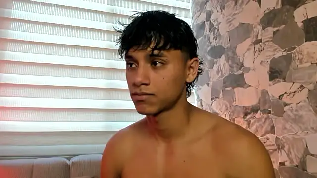 Snapshot of ZYZZ1312 chatting on 02-23-26, 07:00 ZYZZ1312 online show from 02-23-26, 07:00