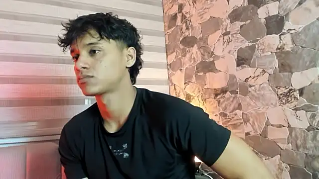 Snapshot of ZYZZ1312 chatting on 03-04-26, 05:57 ZYZZ1312 online show from 03-04-26, 05:57