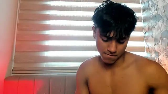 ZYZZ1312 online show from 03-07-26, 08:50