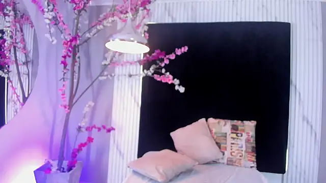 MONIK FOX CR online show from 10-30-25, 07:25