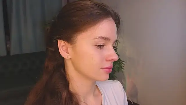 Olivia Farrell online show from 02-10-26, 12:42