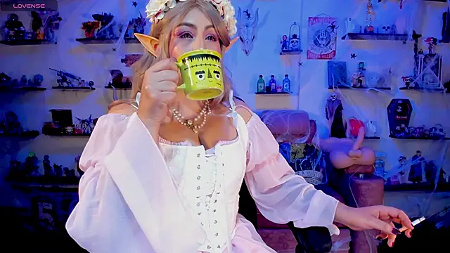 Snapshot of winnylove1 chatting on 10-30-25, 09:59 winnylove1 online show from 10-30-25, 09:59